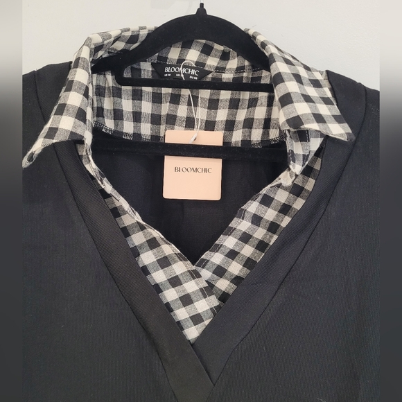 NWT- Black Vneck Sweater With Gigham Design At Collar And Hem-Size 28/5X - Picture 5 of 7